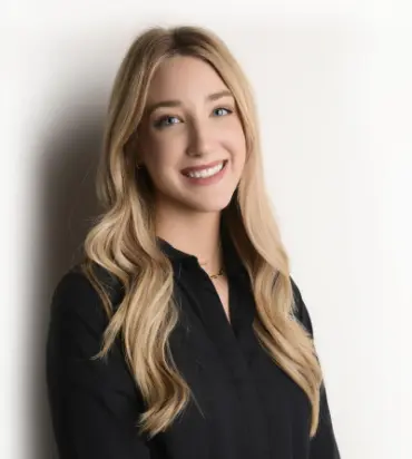 abby whitescarver headshot