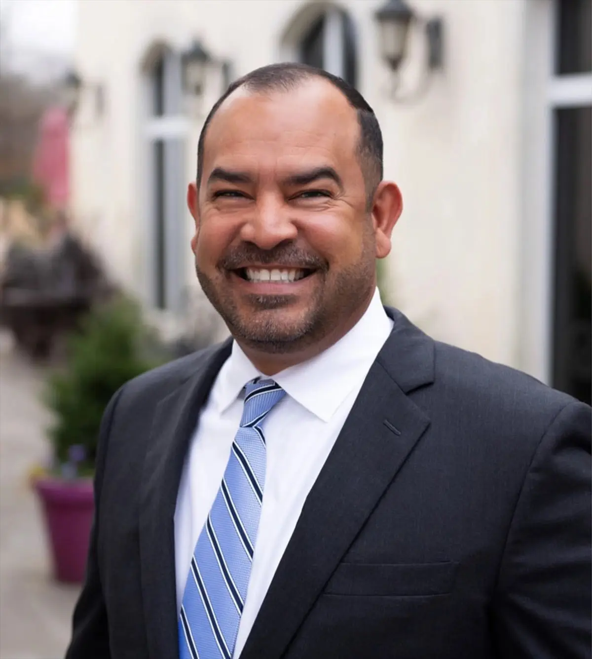 Dr. Ortiz headshot