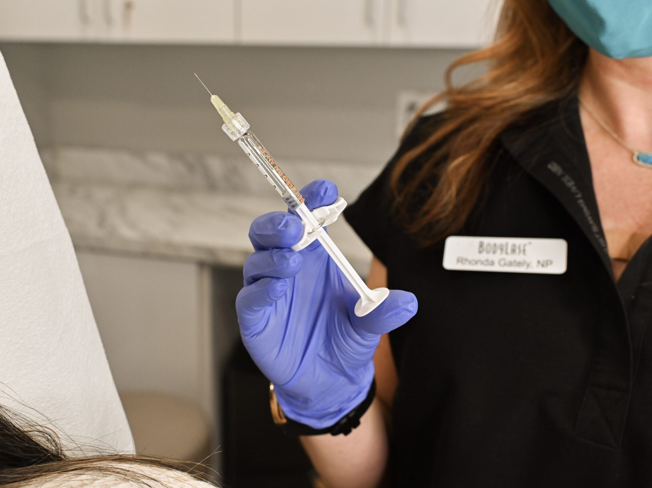 Filler injection syringe